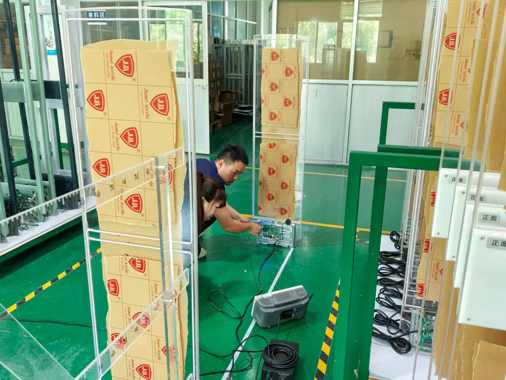 A European Customer Asked: Can Your Antennas Integrate With Our System